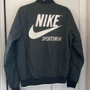 Nike Sportswear Bomber Jacket. Sz. M. NWOT.
